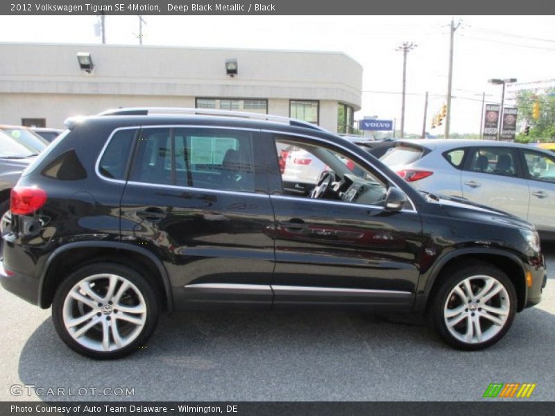 Deep Black Metallic / Black 2012 Volkswagen Tiguan SE 4Motion