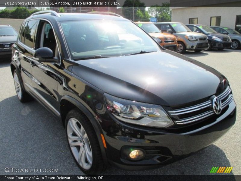 Deep Black Metallic / Black 2012 Volkswagen Tiguan SE 4Motion