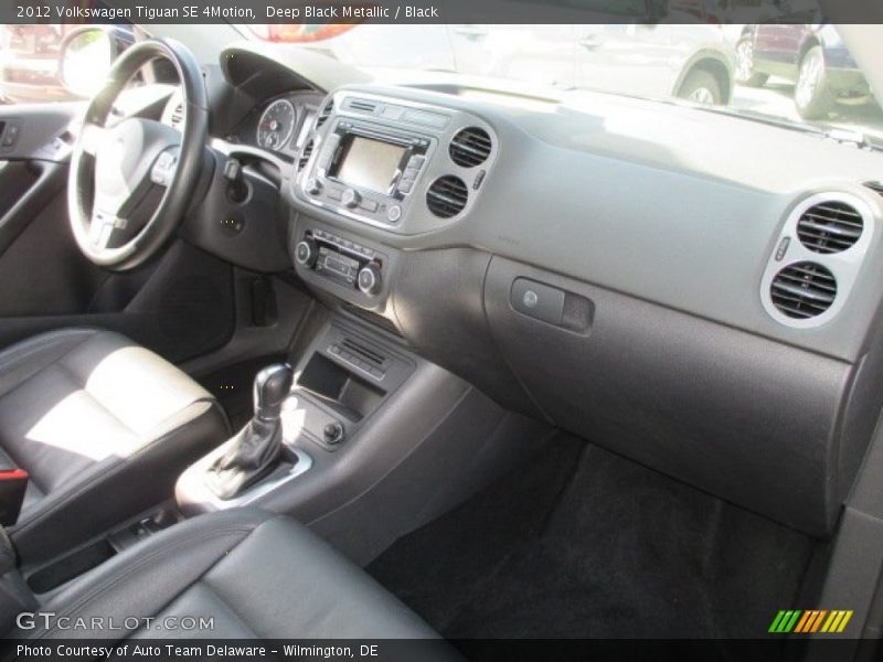 Deep Black Metallic / Black 2012 Volkswagen Tiguan SE 4Motion