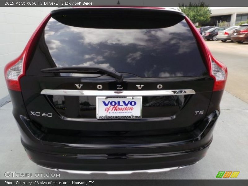 Black / Soft Beige 2015 Volvo XC60 T5 Drive-E