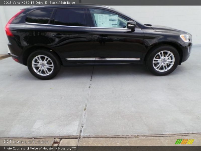 Black / Soft Beige 2015 Volvo XC60 T5 Drive-E