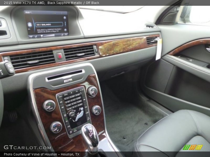 Black Sapphire Metallic / Off Black 2015 Volvo XC70 T6 AWD
