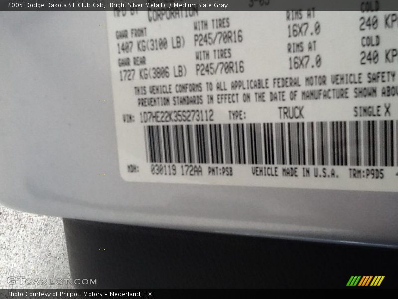 Bright Silver Metallic / Medium Slate Gray 2005 Dodge Dakota ST Club Cab