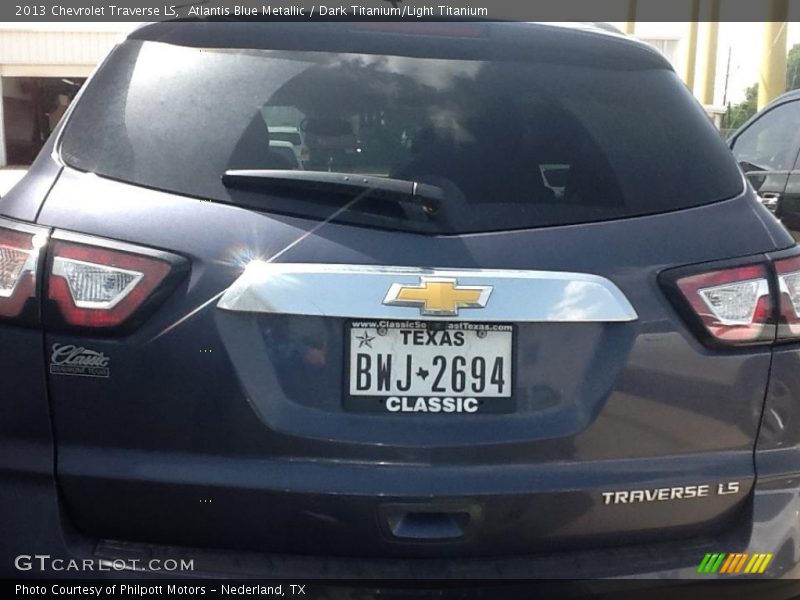 Atlantis Blue Metallic / Dark Titanium/Light Titanium 2013 Chevrolet Traverse LS