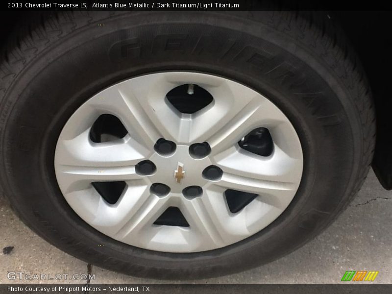Atlantis Blue Metallic / Dark Titanium/Light Titanium 2013 Chevrolet Traverse LS