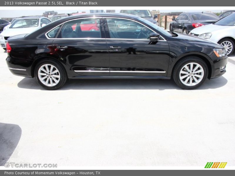 Black / Titan Black 2013 Volkswagen Passat 2.5L SEL