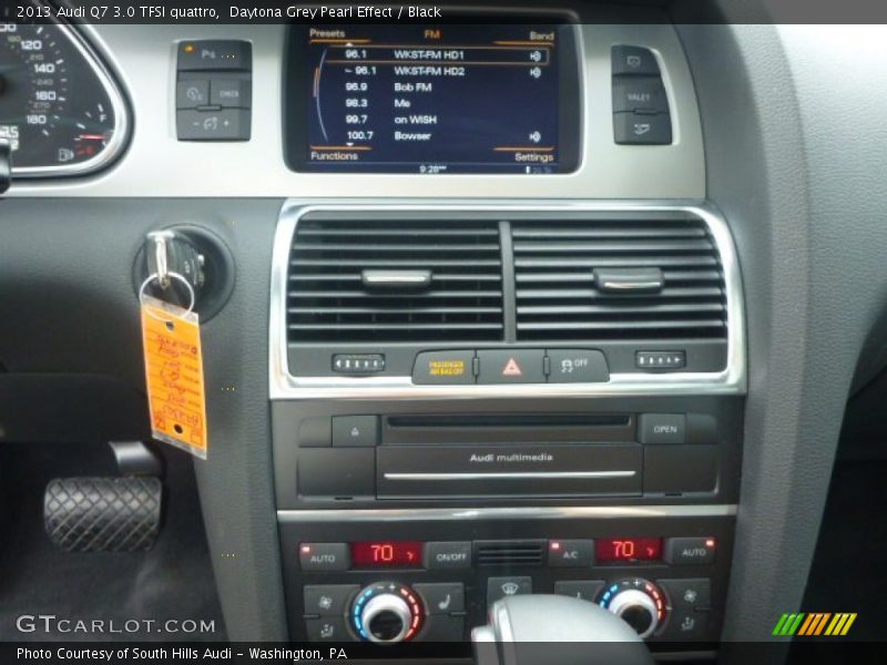 Daytona Grey Pearl Effect / Black 2013 Audi Q7 3.0 TFSI quattro