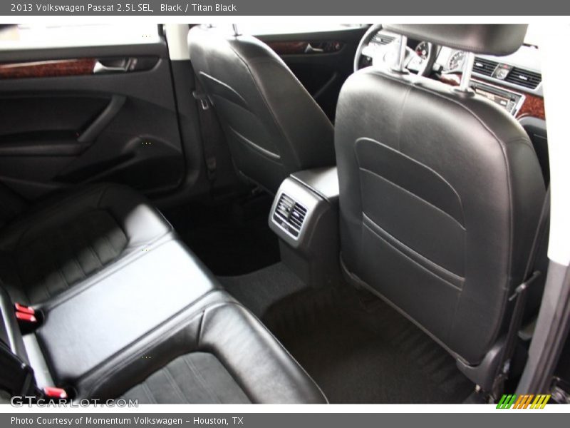Black / Titan Black 2013 Volkswagen Passat 2.5L SEL