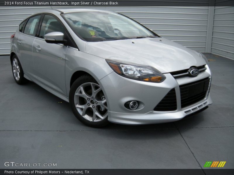 Ingot Silver / Charcoal Black 2014 Ford Focus Titanium Hatchback