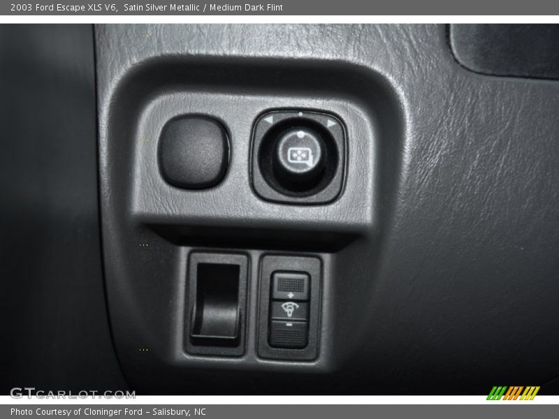 Satin Silver Metallic / Medium Dark Flint 2003 Ford Escape XLS V6