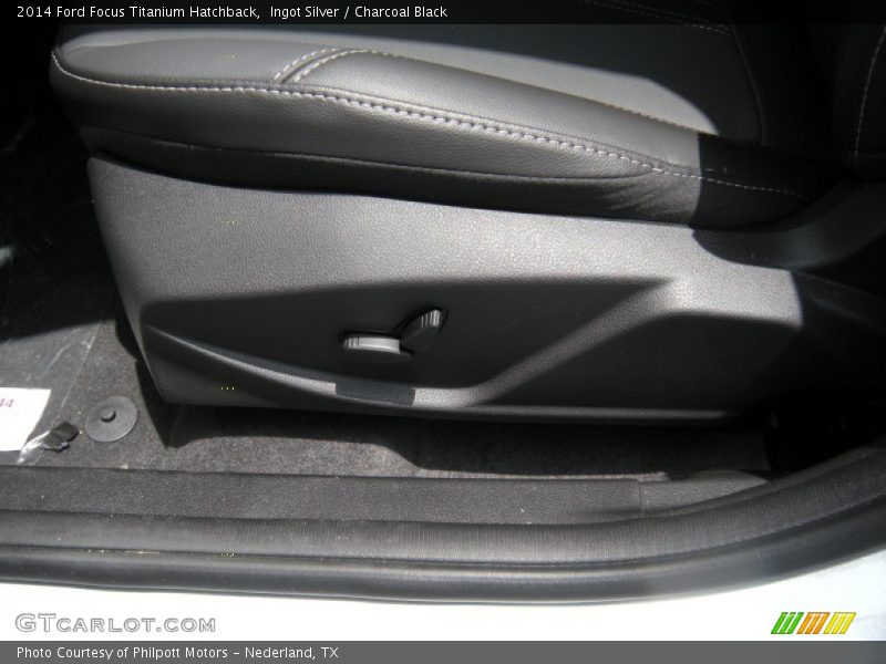 Ingot Silver / Charcoal Black 2014 Ford Focus Titanium Hatchback