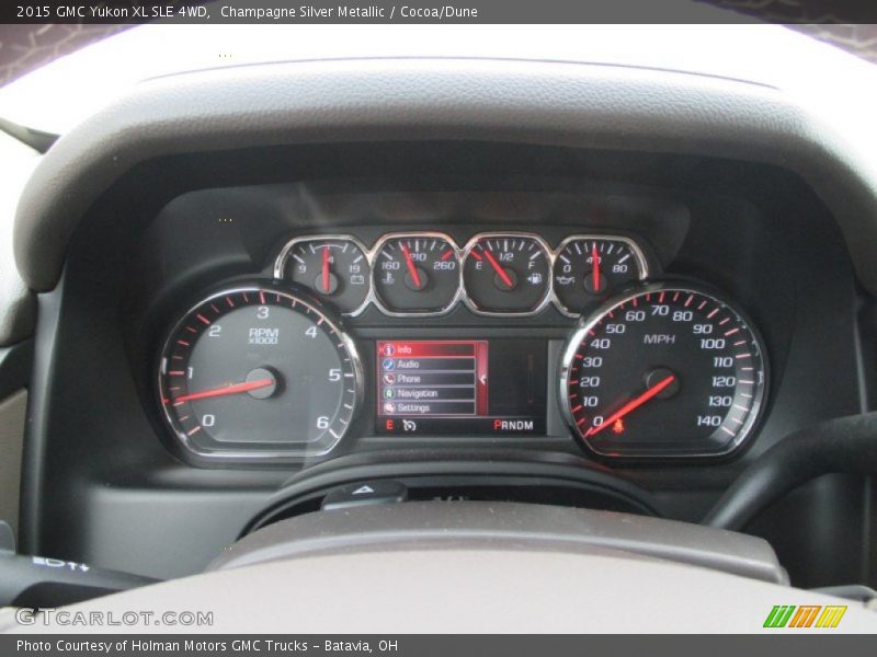 Champagne Silver Metallic / Cocoa/Dune 2015 GMC Yukon XL SLE 4WD