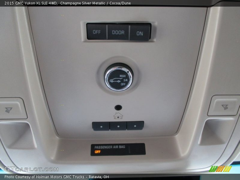Champagne Silver Metallic / Cocoa/Dune 2015 GMC Yukon XL SLE 4WD