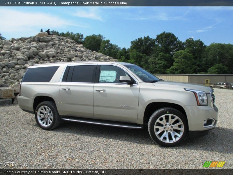 Champagne Silver Metallic / Cocoa/Dune 2015 GMC Yukon XL SLE 4WD