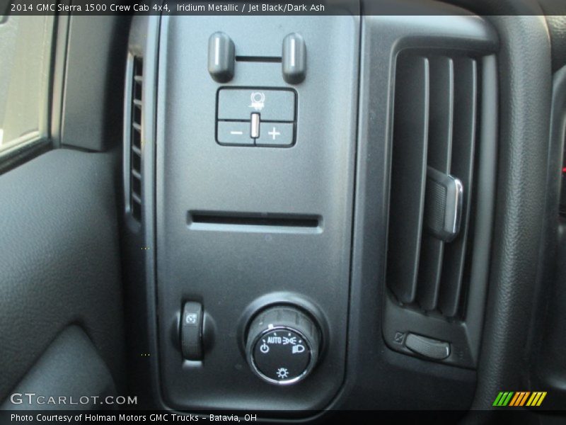 Iridium Metallic / Jet Black/Dark Ash 2014 GMC Sierra 1500 Crew Cab 4x4