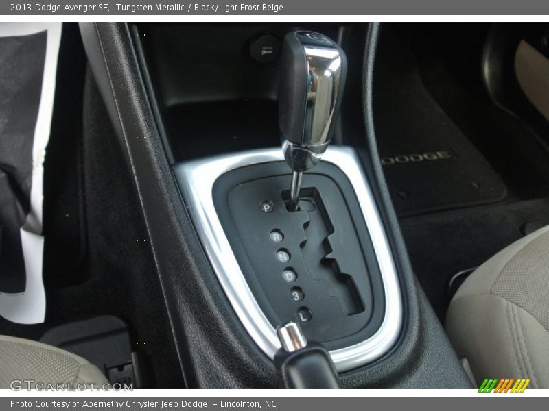 Tungsten Metallic / Black/Light Frost Beige 2013 Dodge Avenger SE