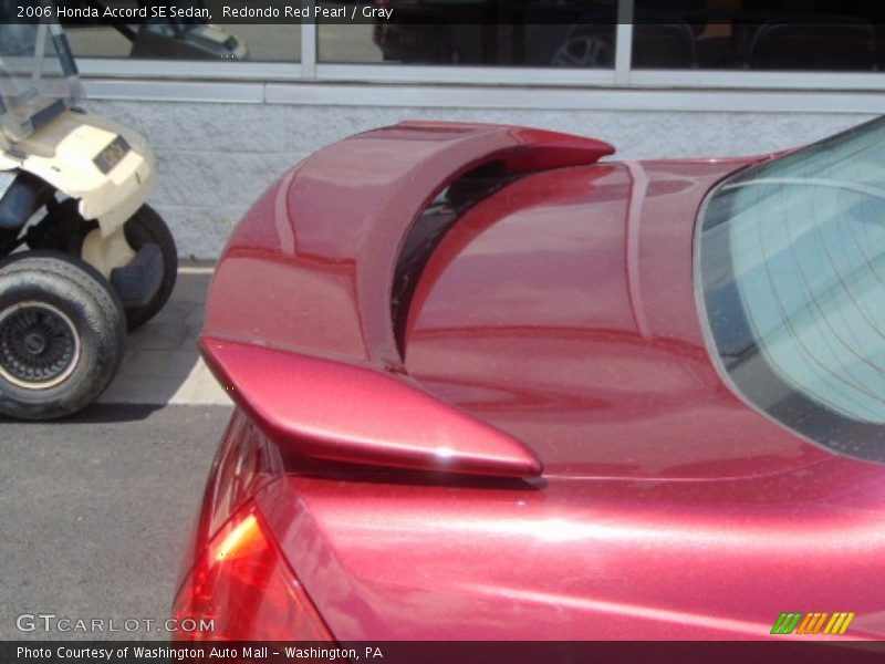 Redondo Red Pearl / Gray 2006 Honda Accord SE Sedan