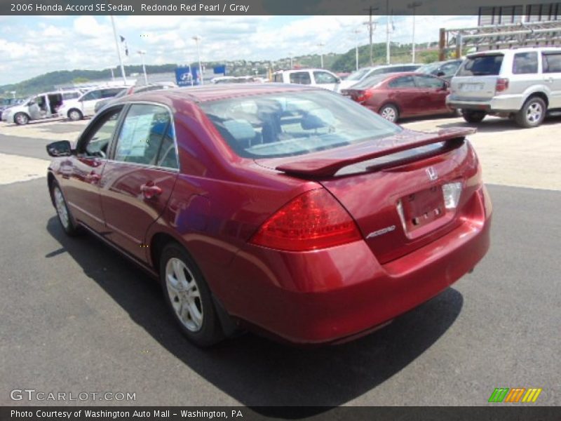 Redondo Red Pearl / Gray 2006 Honda Accord SE Sedan