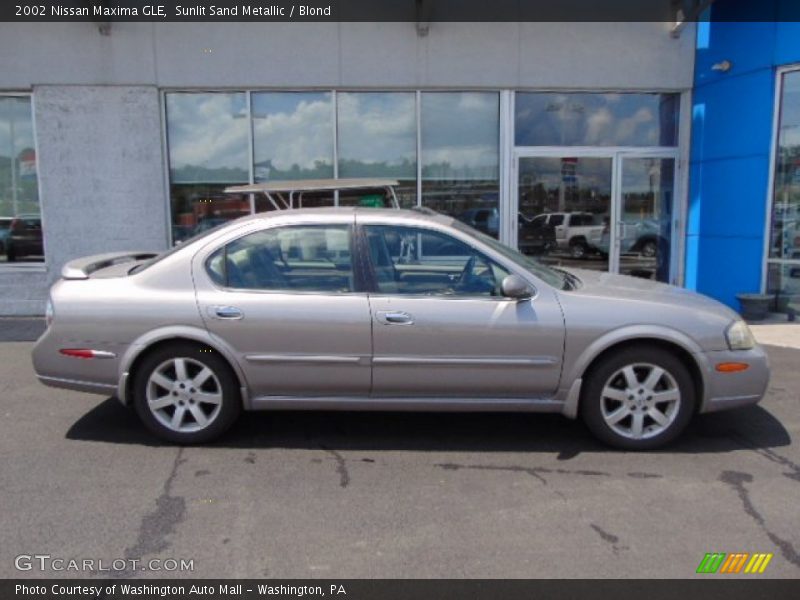 Sunlit Sand Metallic / Blond 2002 Nissan Maxima GLE