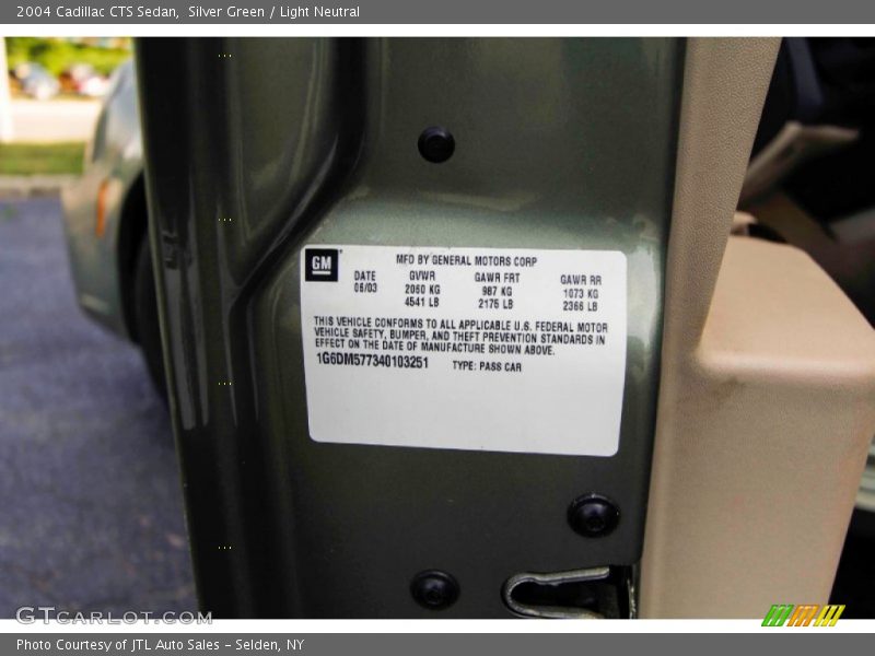 Silver Green / Light Neutral 2004 Cadillac CTS Sedan