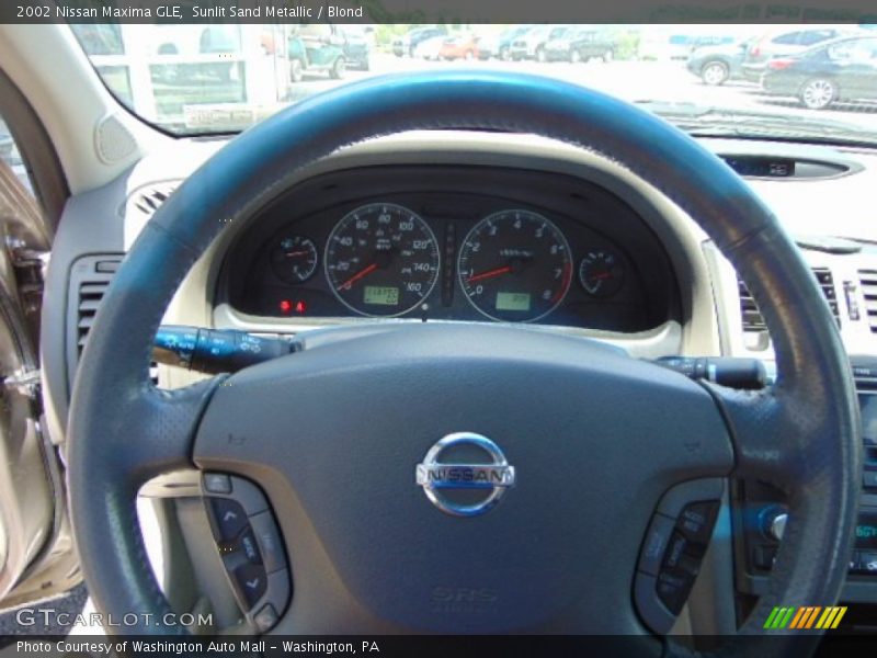 Sunlit Sand Metallic / Blond 2002 Nissan Maxima GLE