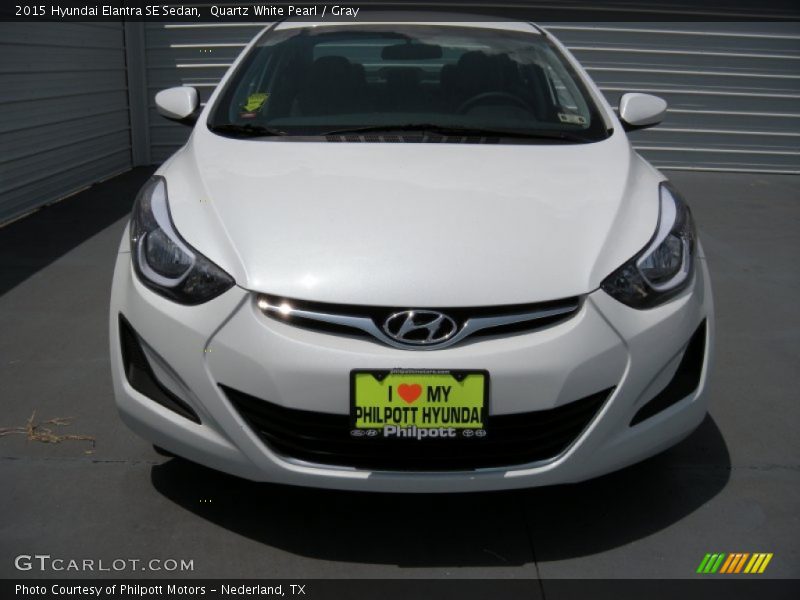 Quartz White Pearl / Gray 2015 Hyundai Elantra SE Sedan