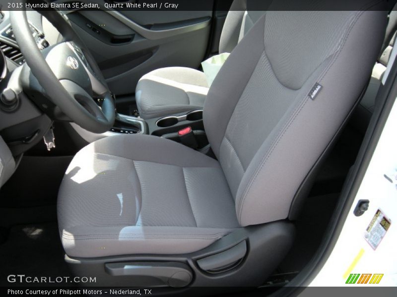 Quartz White Pearl / Gray 2015 Hyundai Elantra SE Sedan