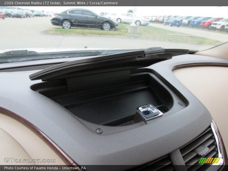 Summit White / Cocoa/Cashmere 2009 Chevrolet Malibu LTZ Sedan