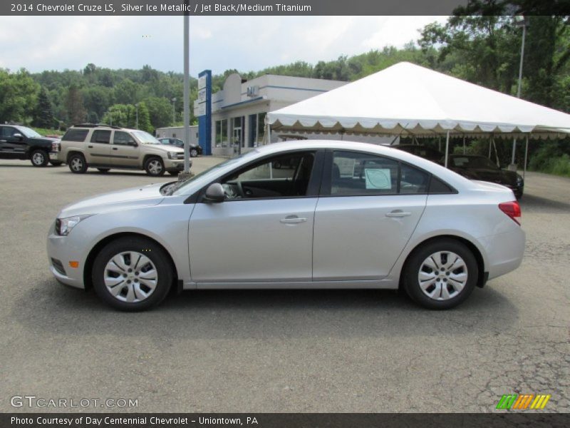 Silver Ice Metallic / Jet Black/Medium Titanium 2014 Chevrolet Cruze LS