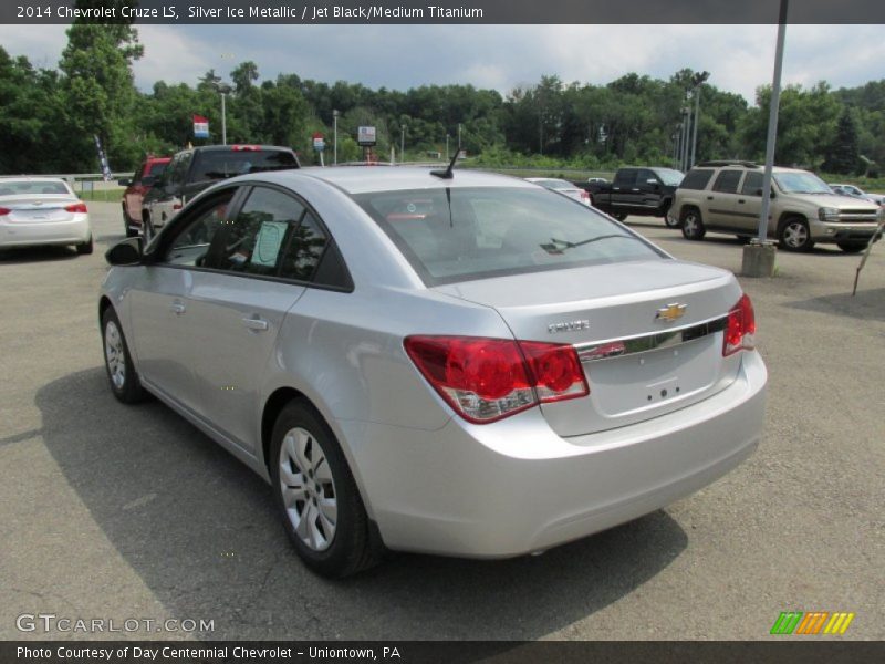 Silver Ice Metallic / Jet Black/Medium Titanium 2014 Chevrolet Cruze LS
