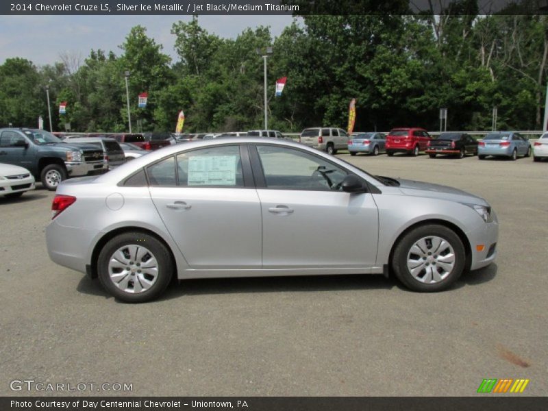 Silver Ice Metallic / Jet Black/Medium Titanium 2014 Chevrolet Cruze LS