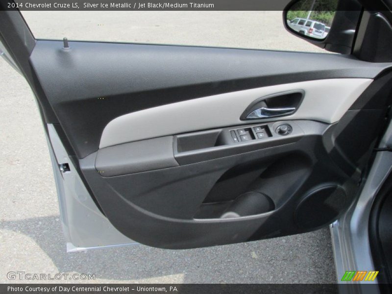 Silver Ice Metallic / Jet Black/Medium Titanium 2014 Chevrolet Cruze LS