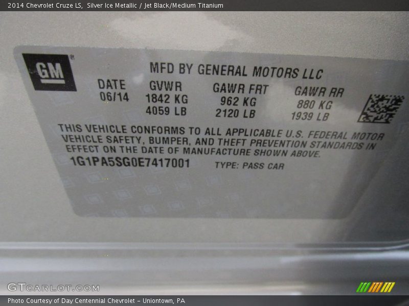 Silver Ice Metallic / Jet Black/Medium Titanium 2014 Chevrolet Cruze LS