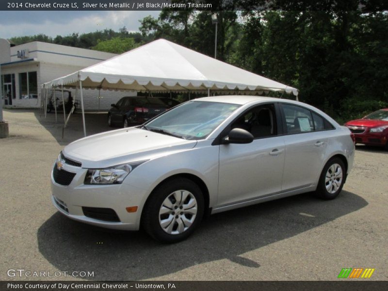 Silver Ice Metallic / Jet Black/Medium Titanium 2014 Chevrolet Cruze LS