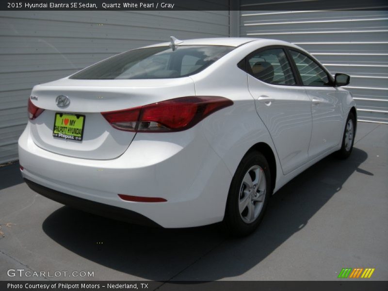 Quartz White Pearl / Gray 2015 Hyundai Elantra SE Sedan