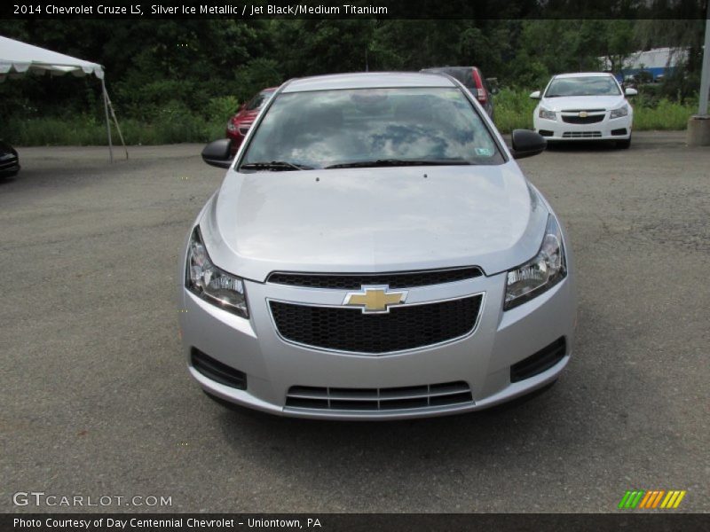 Silver Ice Metallic / Jet Black/Medium Titanium 2014 Chevrolet Cruze LS