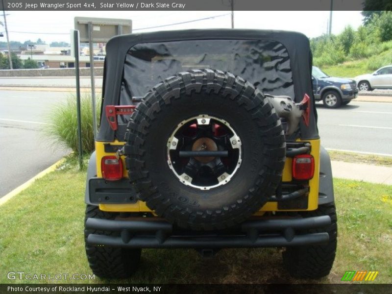 Solar Yellow / Dark Slate Gray 2005 Jeep Wrangler Sport 4x4