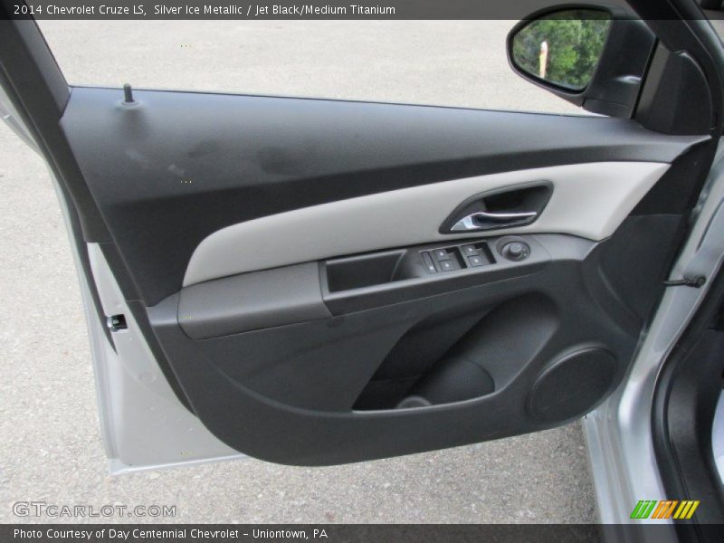 Silver Ice Metallic / Jet Black/Medium Titanium 2014 Chevrolet Cruze LS