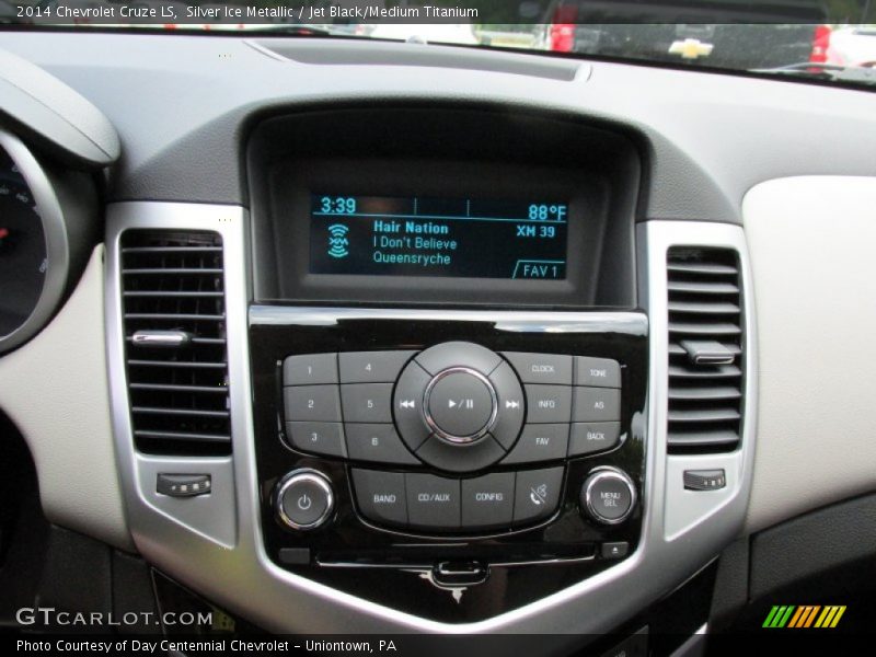 Silver Ice Metallic / Jet Black/Medium Titanium 2014 Chevrolet Cruze LS