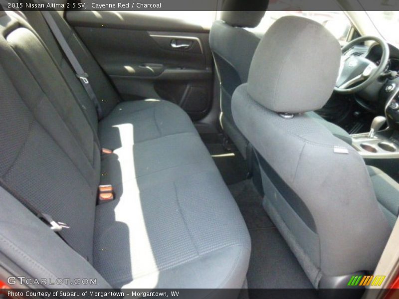 Cayenne Red / Charcoal 2015 Nissan Altima 2.5 SV