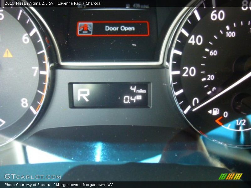 Cayenne Red / Charcoal 2015 Nissan Altima 2.5 SV