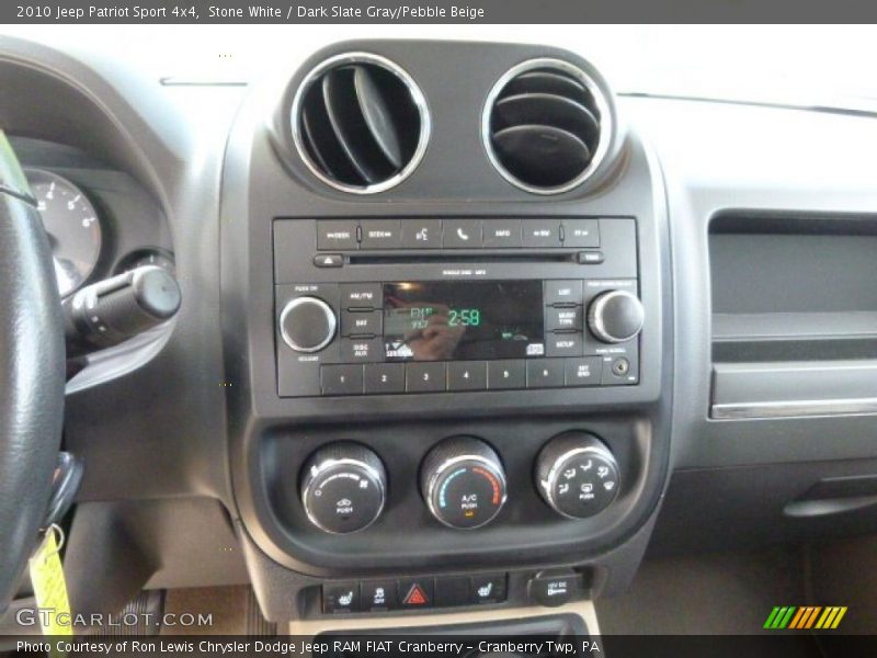 Stone White / Dark Slate Gray/Pebble Beige 2010 Jeep Patriot Sport 4x4