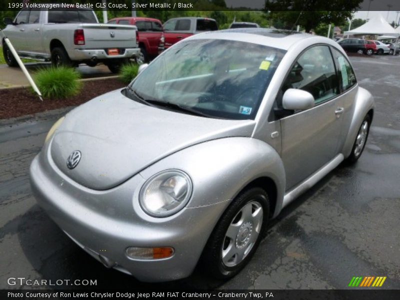 Silver Metallic / Black 1999 Volkswagen New Beetle GLS Coupe