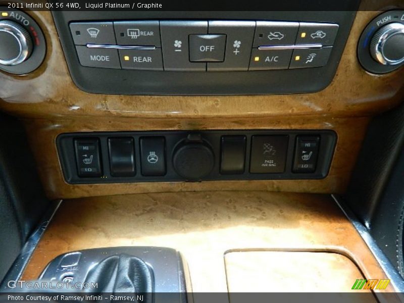 Liquid Platinum / Graphite 2011 Infiniti QX 56 4WD