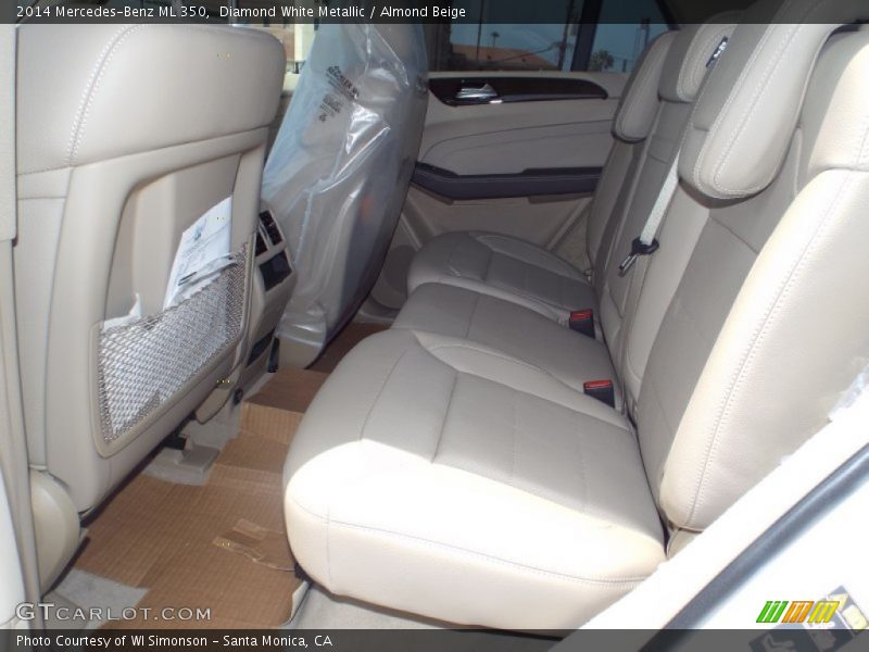 Diamond White Metallic / Almond Beige 2014 Mercedes-Benz ML 350