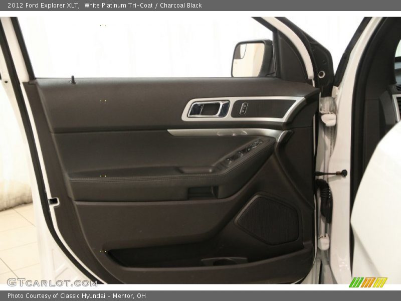 White Platinum Tri-Coat / Charcoal Black 2012 Ford Explorer XLT