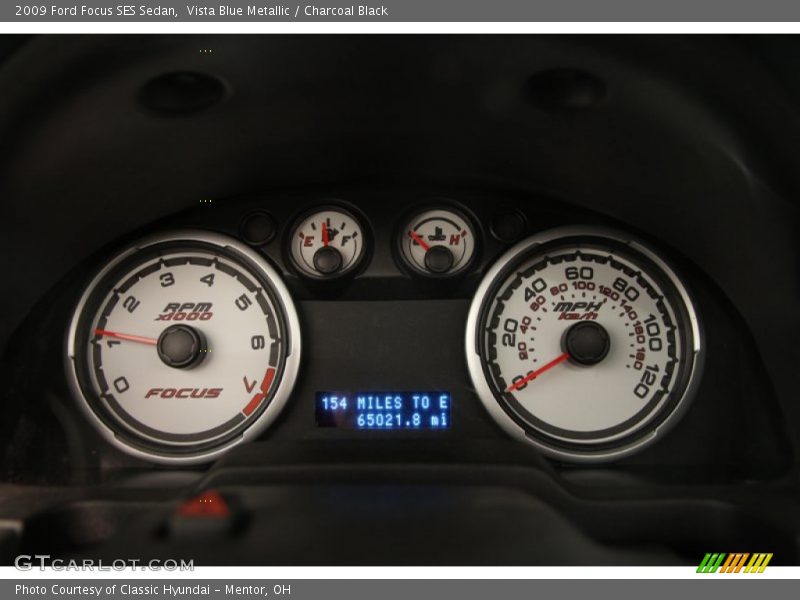 Vista Blue Metallic / Charcoal Black 2009 Ford Focus SES Sedan