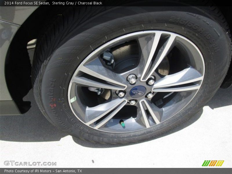 Sterling Gray / Charcoal Black 2014 Ford Focus SE Sedan