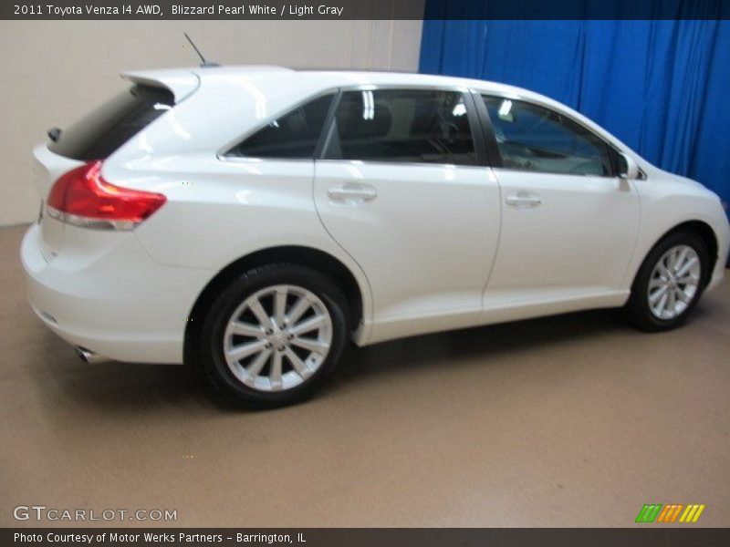 Blizzard Pearl White / Light Gray 2011 Toyota Venza I4 AWD