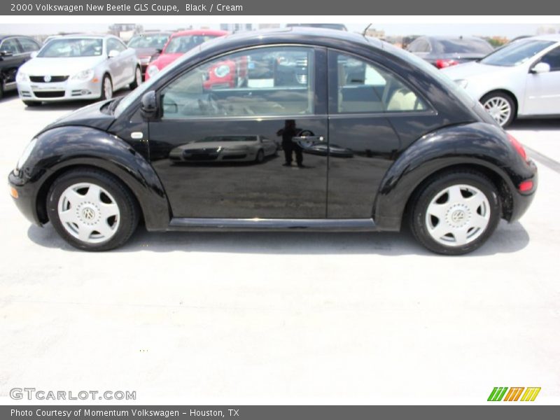 Black / Cream 2000 Volkswagen New Beetle GLS Coupe